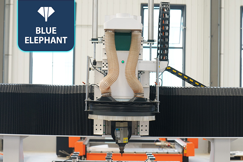 EW3動(dòng)柱式五軸加工中心